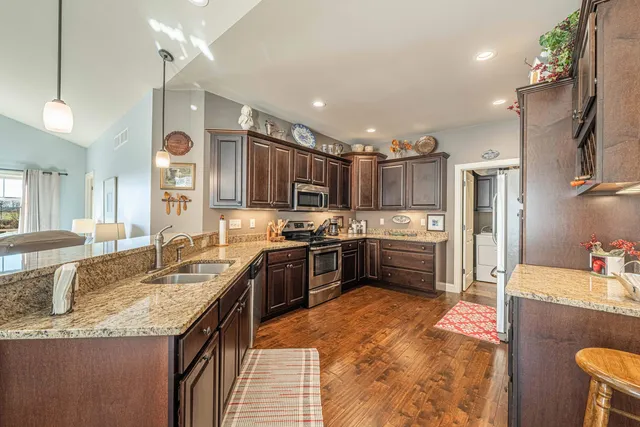 $534,900 | 6785 Village Walk Lane, DeForest, WI 53532