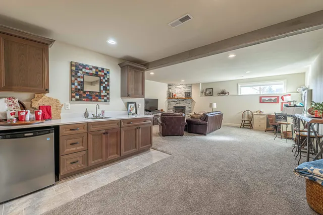 $534,900 | 6785 Village Walk Lane, DeForest, WI 53532