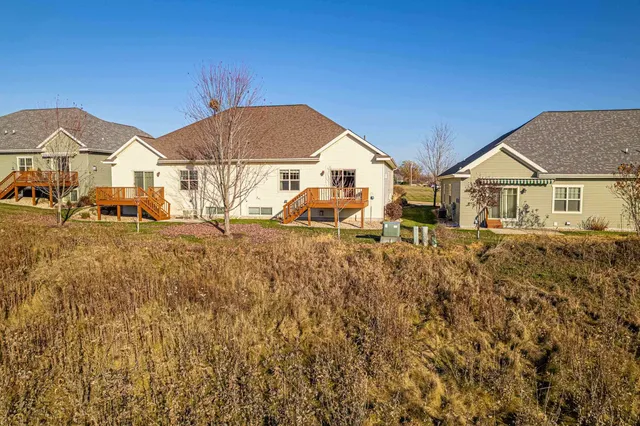 $534,900 | 6785 Village Walk Lane, DeForest, WI 53532