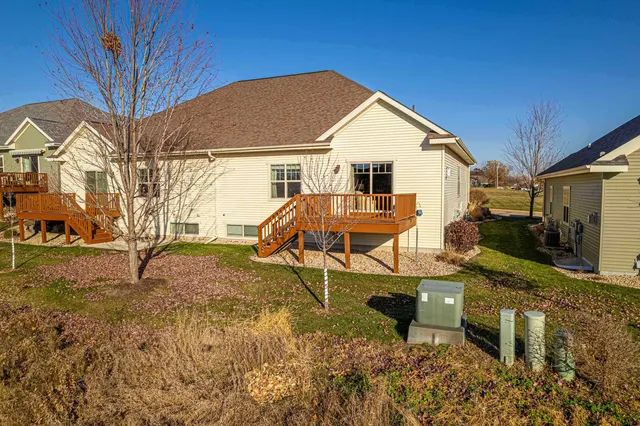 $534,900 | 6785 Village Walk Lane, DeForest, WI 53532