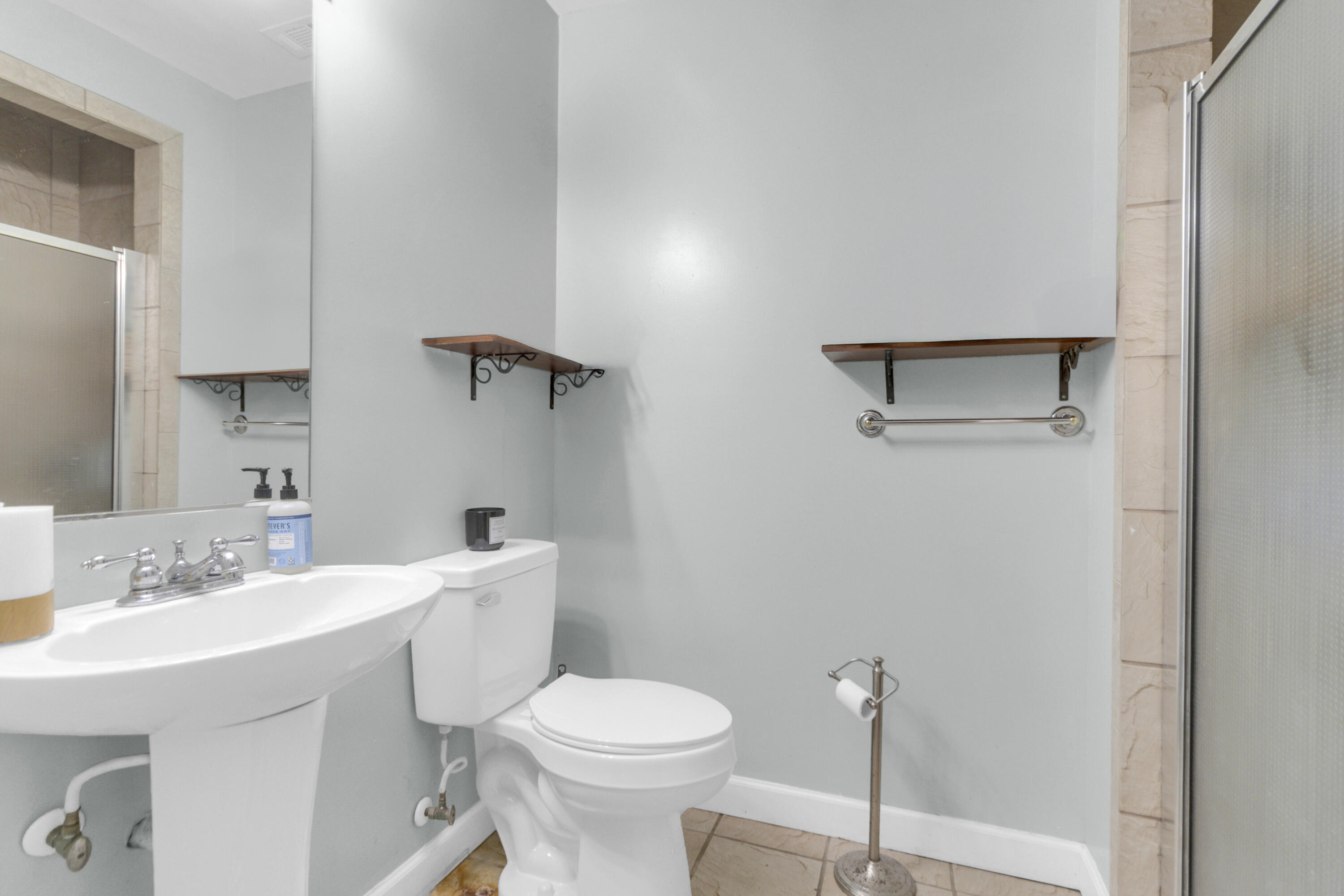 124 East Hudson Avenue Folly Beach, SC 29439 - Photo 17 of 29 124 E Hudson -Tidalcreekphoto- (21)