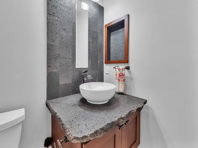 $1,350,000 | 75-6118 Lea Place, Kailua-Kona, HI 96740