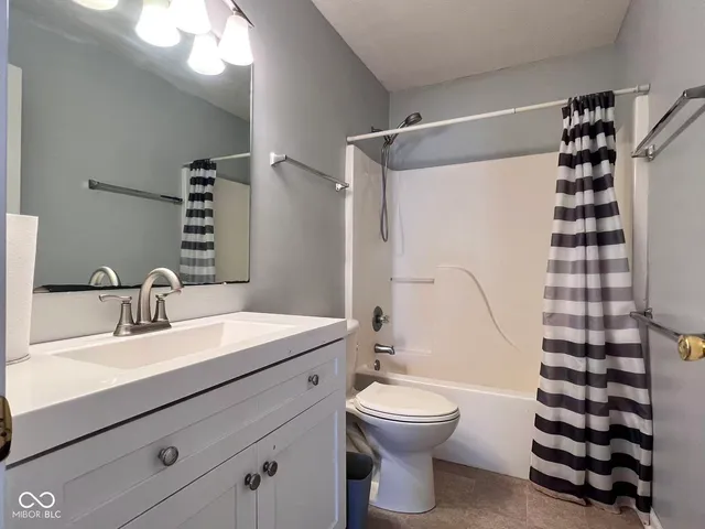 $2,100 | 1288 Constitution Drive, Indianapolis, IN 46234