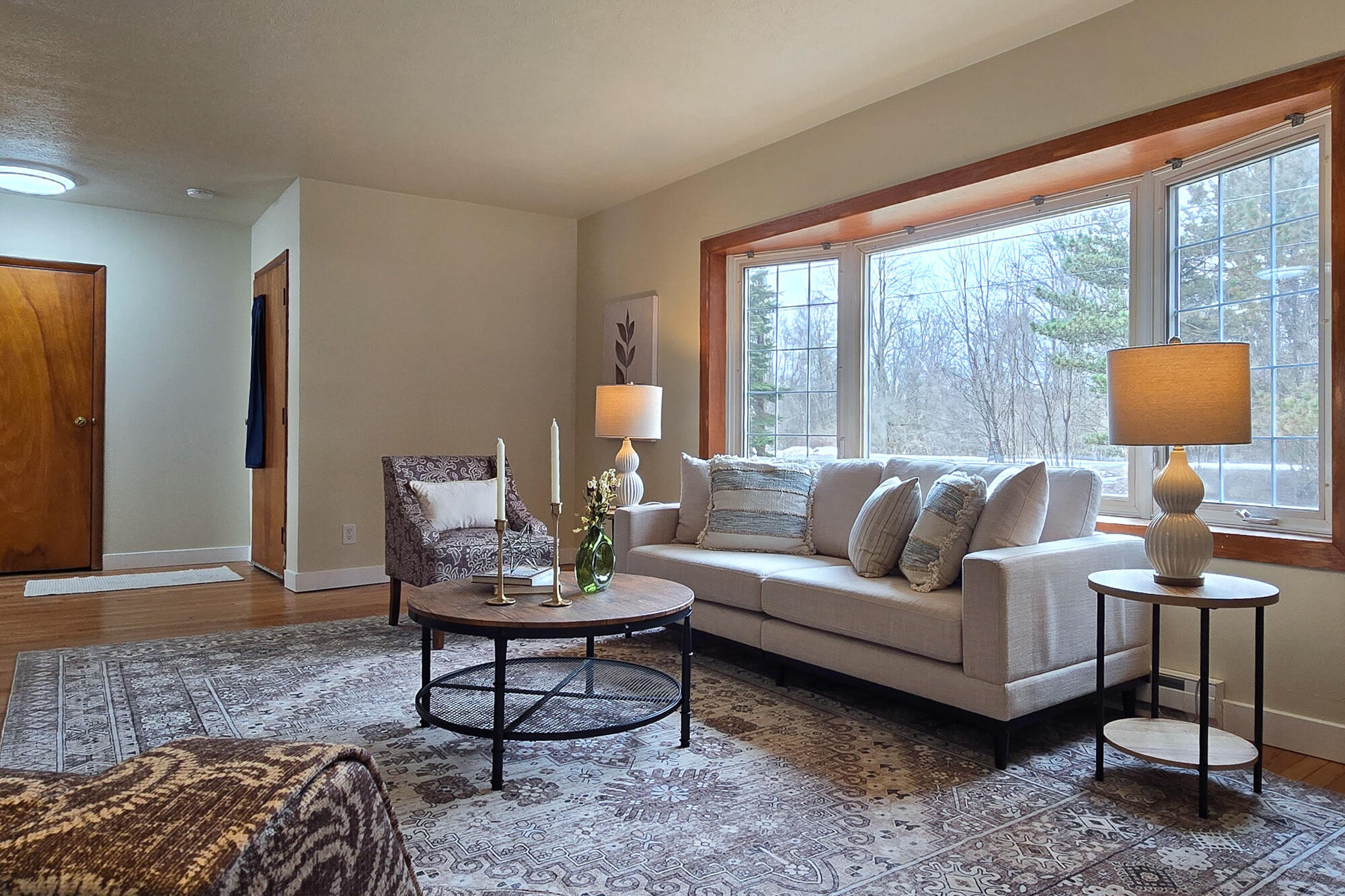 2800 Mayflower Road Niles, MI 49120 - Photo 6 of 19 2800 Mayflower new living room 2