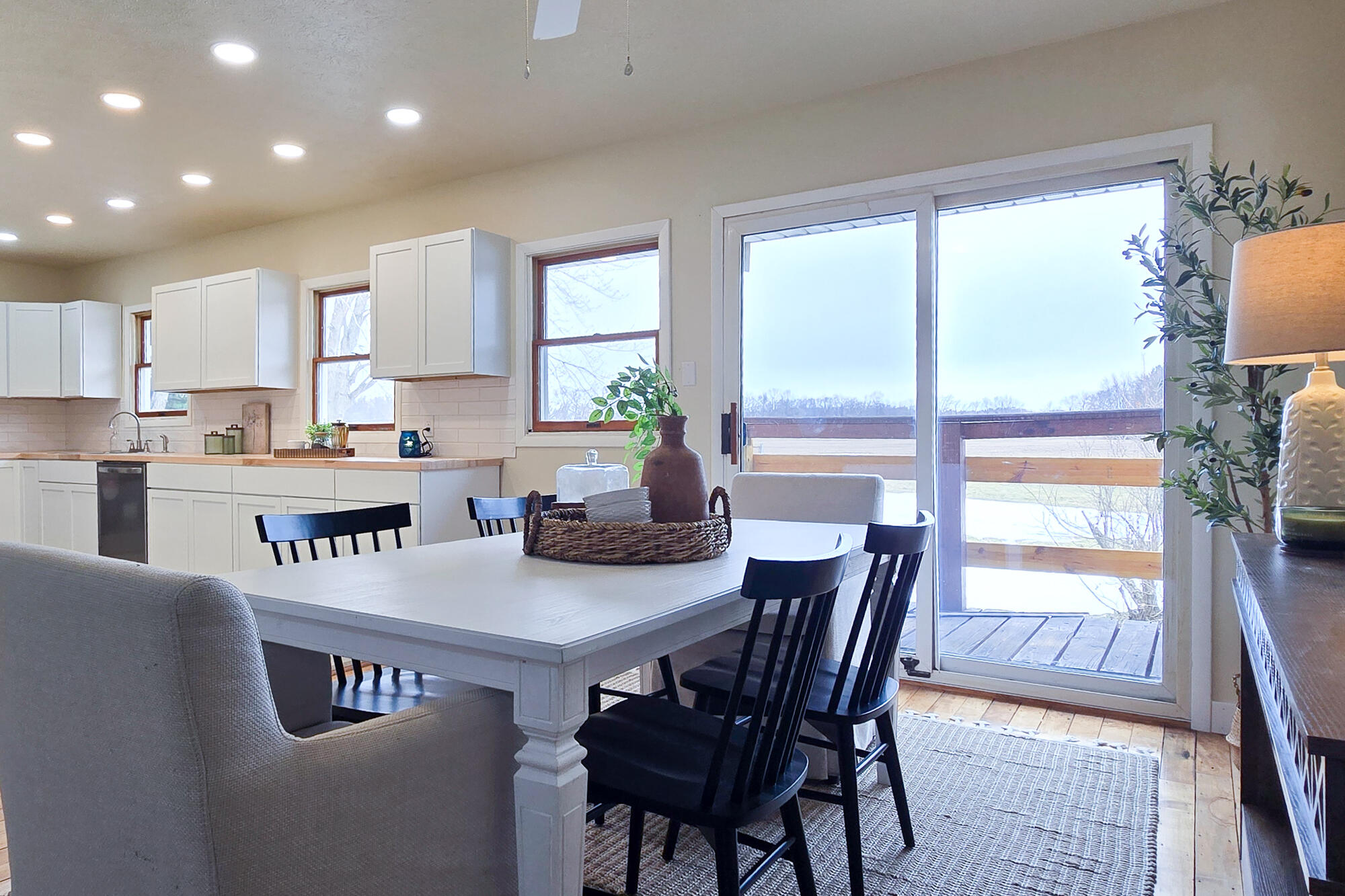 2800 Mayflower Road Niles, MI 49120 - Photo 9 of 19 2800 Mayflower new dining to back