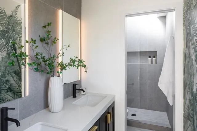 $2,695,000 | 1541 Hull Drive, San Carlos, CA 94070