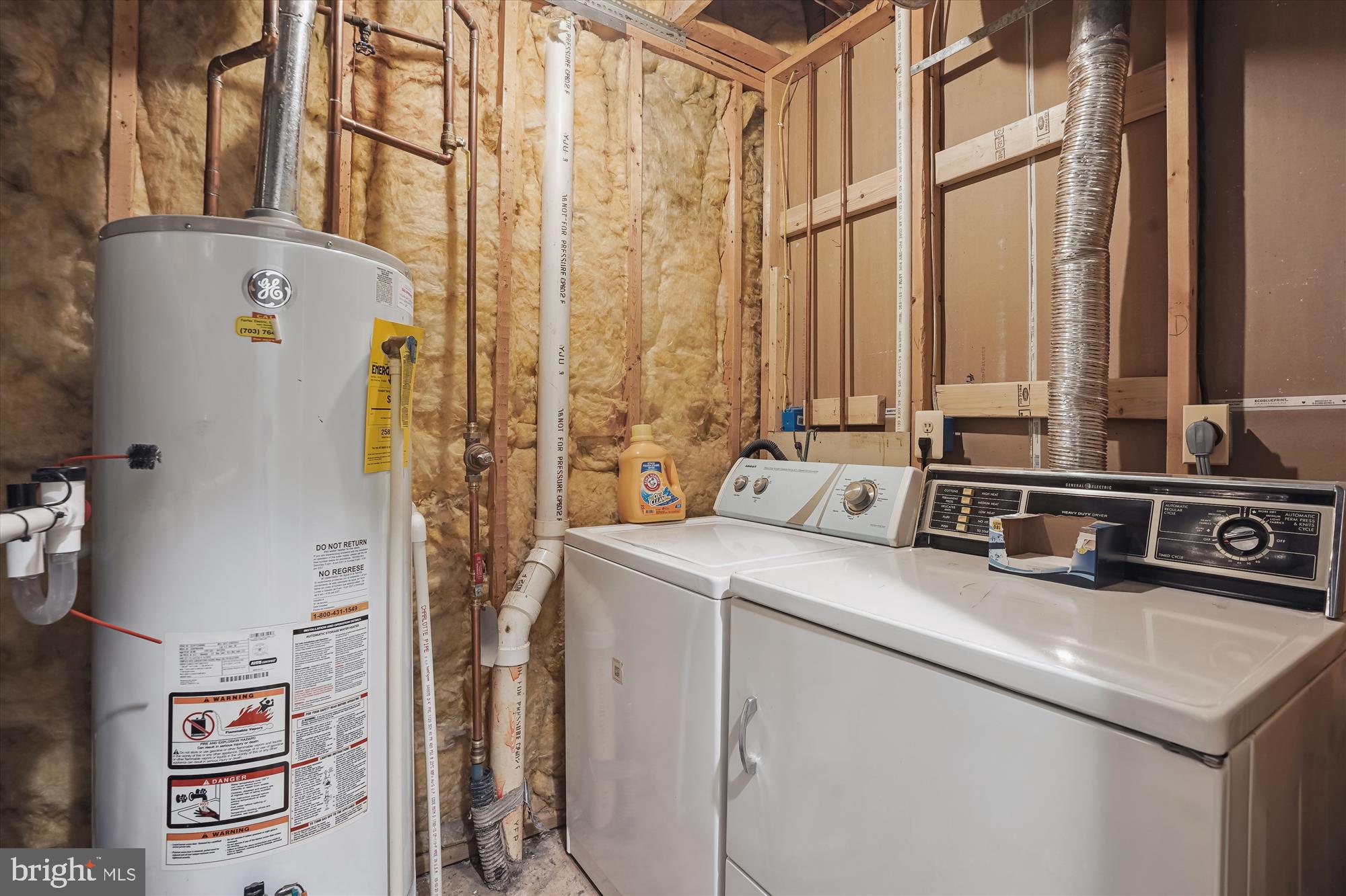 20944 Sandstone Square Sterling, VA 20165 - Photo 26 of 26 Basement laundry