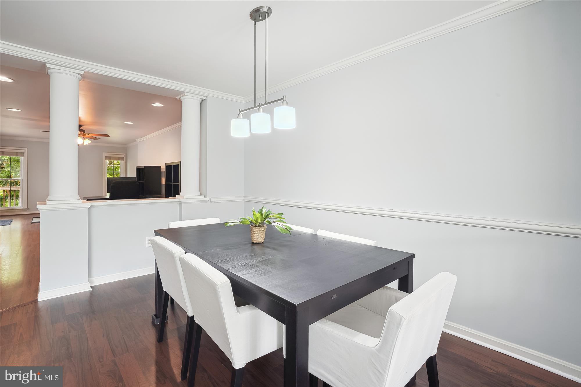 20944 Sandstone Square Sterling, VA 20165 - Photo 7 of 26 Main floor dining