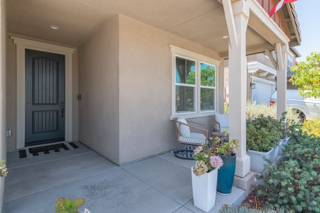 9681 Bonsai Lane Riverside, CA 92508 - Photo 4 of 46