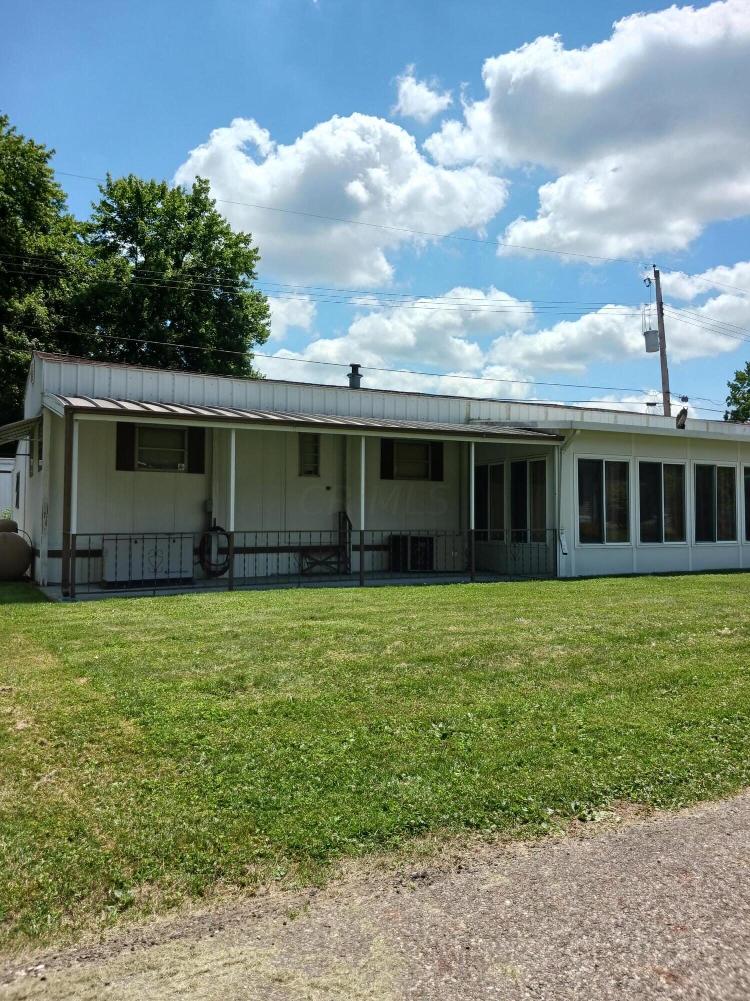 8927 Columbus Road Mount Vernon, OH 43050 - Photo 5 of 23 5