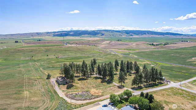a view of a water fountain and an ocean view