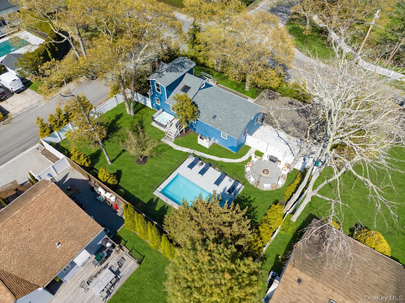48 Springville Road Hampton Bays, NY 11946 - Photo 2 of 46