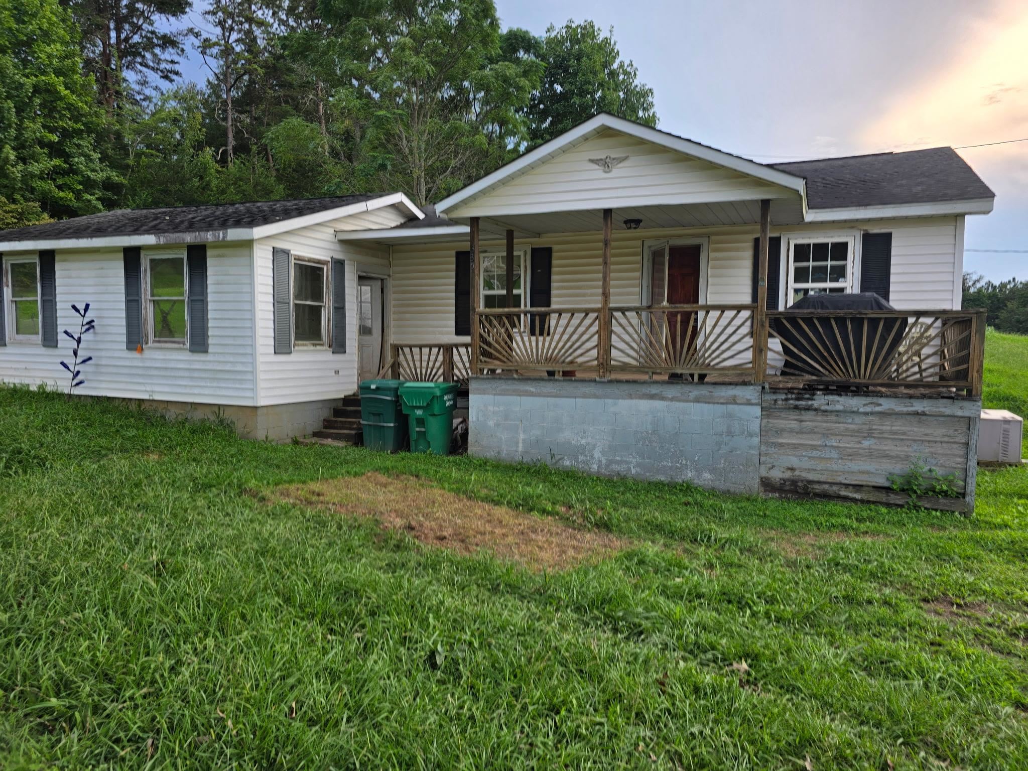 335 Eds Road Blacksburg, SC 29702 - Photo 2 of 39