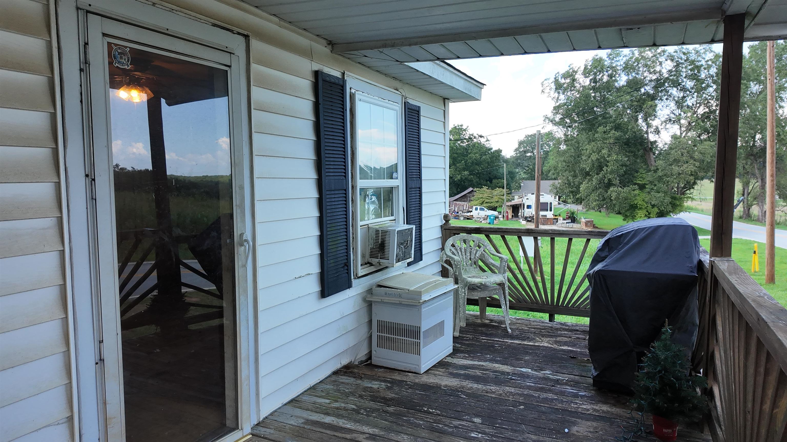 335 Eds Road Blacksburg, SC 29702 - Photo 7 of 39