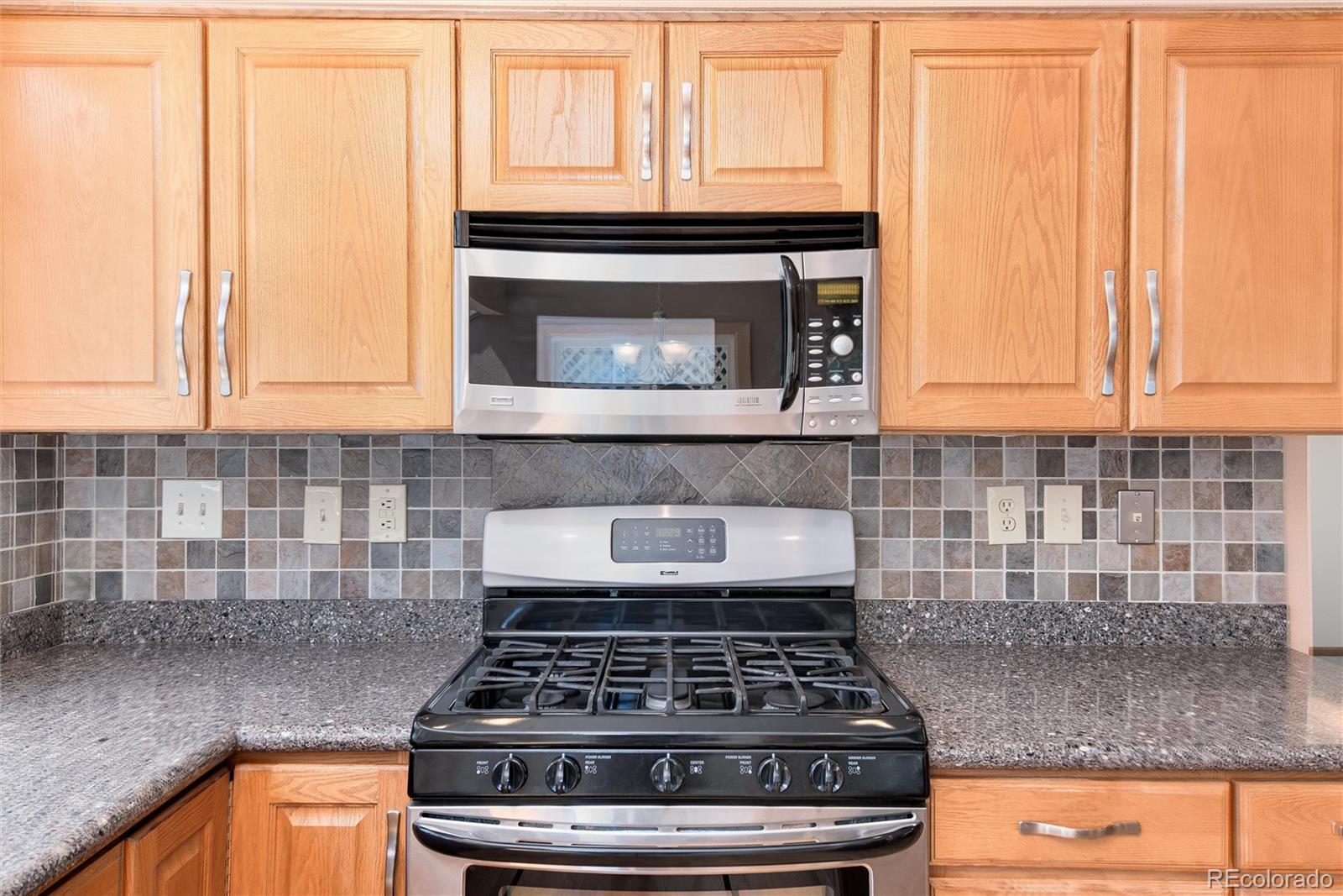 2526 Spring Hill Court Highlands Ranch, CO 80129 - Photo 15 of 35 Gallery Image 15