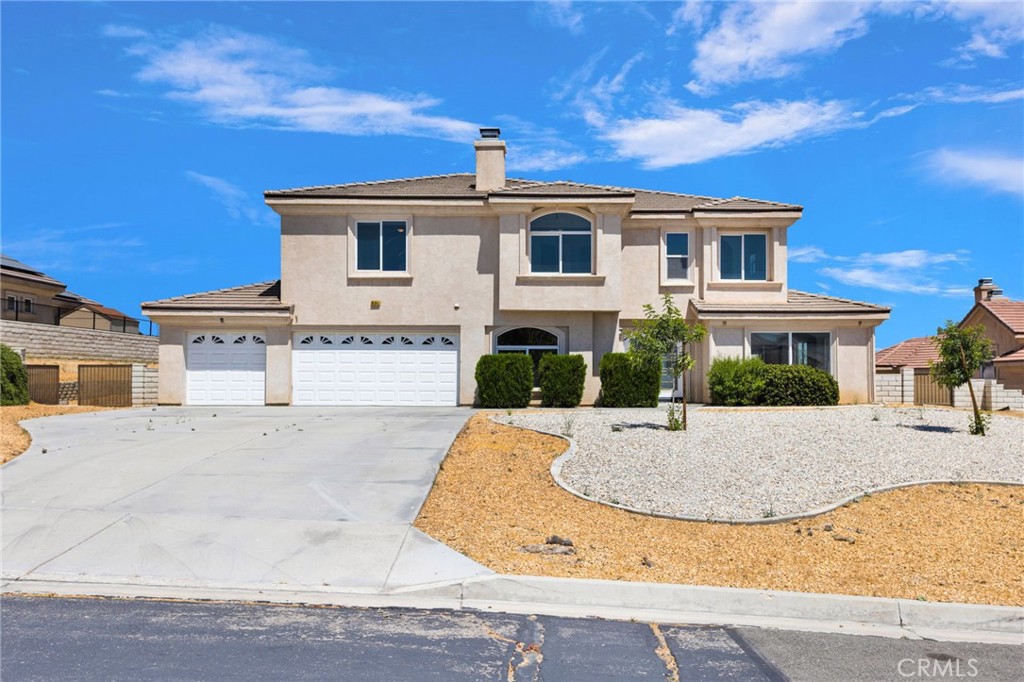 16245 Ridge View Drive Apple Valley, CA 92307 - Photo 2 of 80
