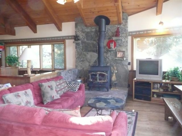 1006 Snow Crest Road Alpine Meadows, CA 96146 - Photo 4 of 9