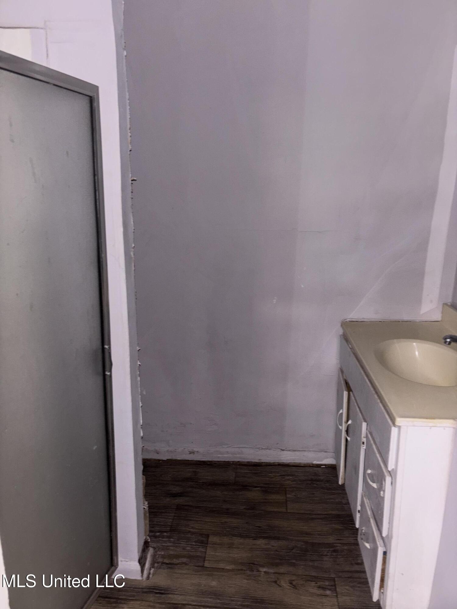 2906 Lakewood Drive Jackson, MS 39212 - Photo 11 of 15 IMG_5071