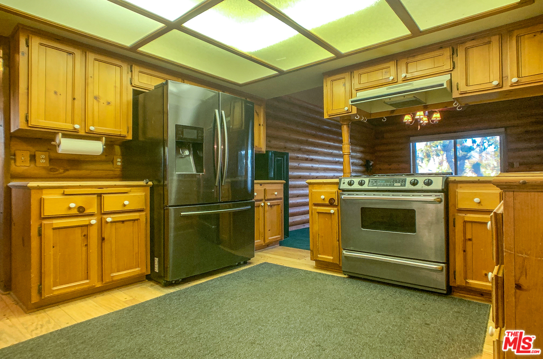 11487 Oasis Road Pinon Hills, CA 92372 - Photo 11 of 28 Gallery Image 11