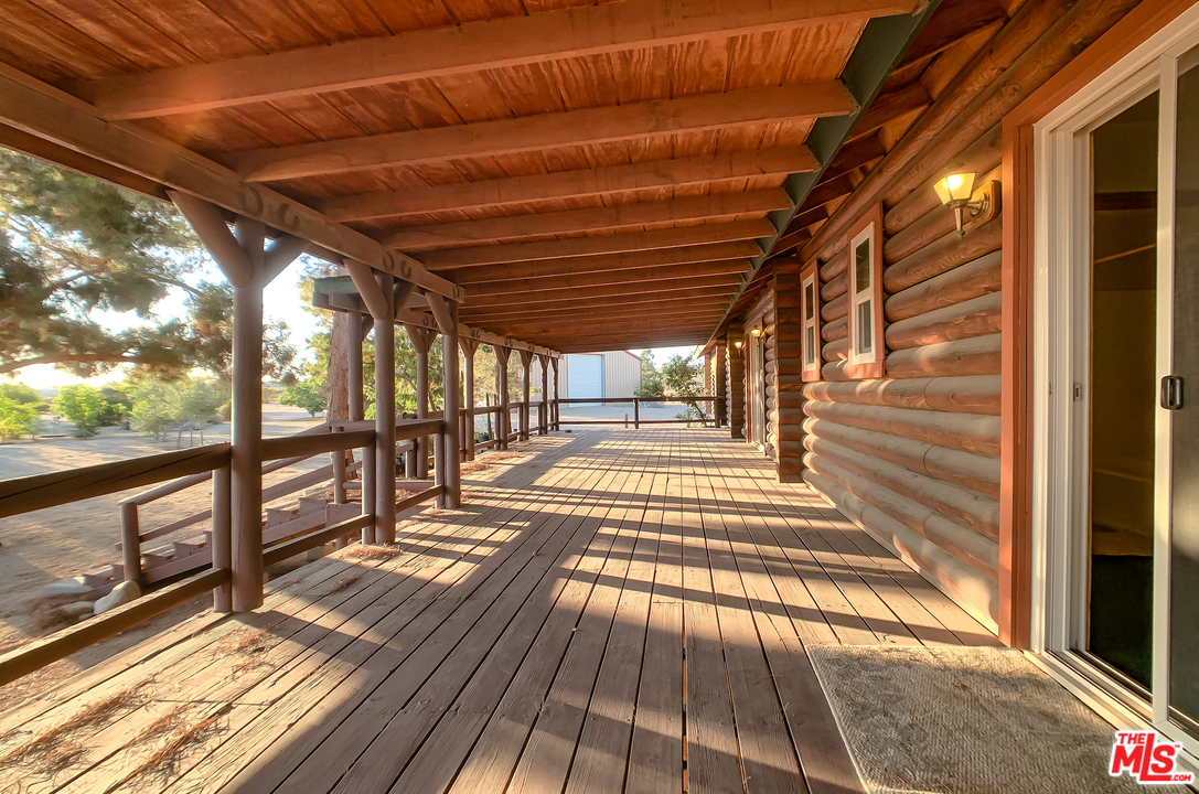 11487 Oasis Road Pinon Hills, CA 92372 - Photo 15 of 28 Gallery Image 15
