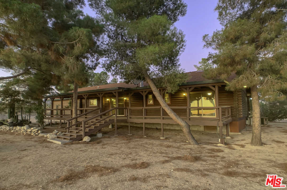11487 Oasis Road Pinon Hills, CA 92372 - Photo 26 of 28 Gallery Image 26