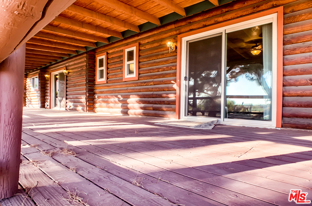 11487 Oasis Road Pinon Hills, CA 92372 - Photo 4 of 28 Gallery Image 4