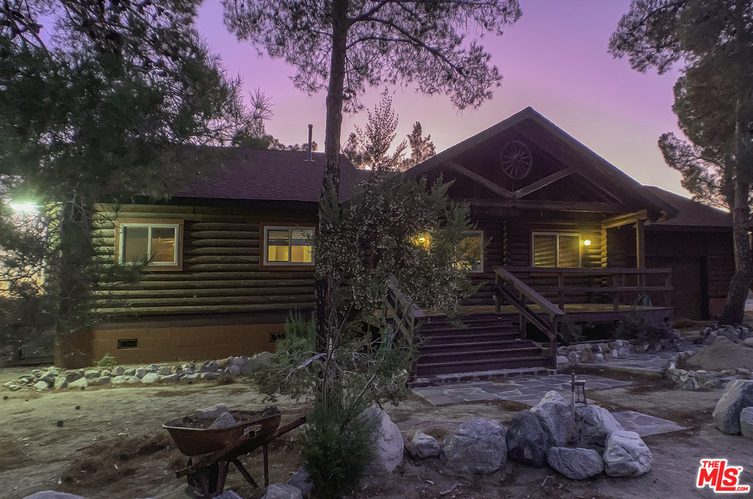 11487 Oasis Road Pinon Hills, CA 92372 - Photo 5 of 28 Gallery Image 5