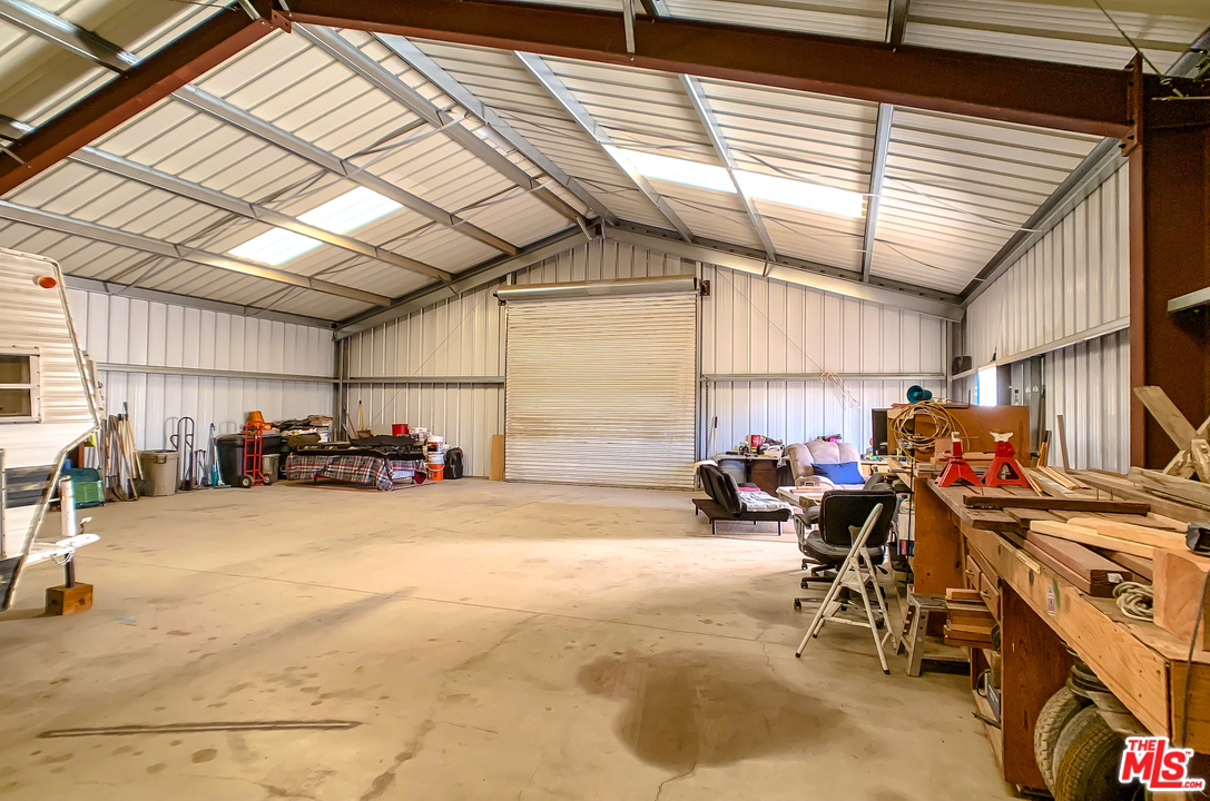 11487 Oasis Road Pinon Hills, CA 92372 - Photo 8 of 28 Gallery Image 8