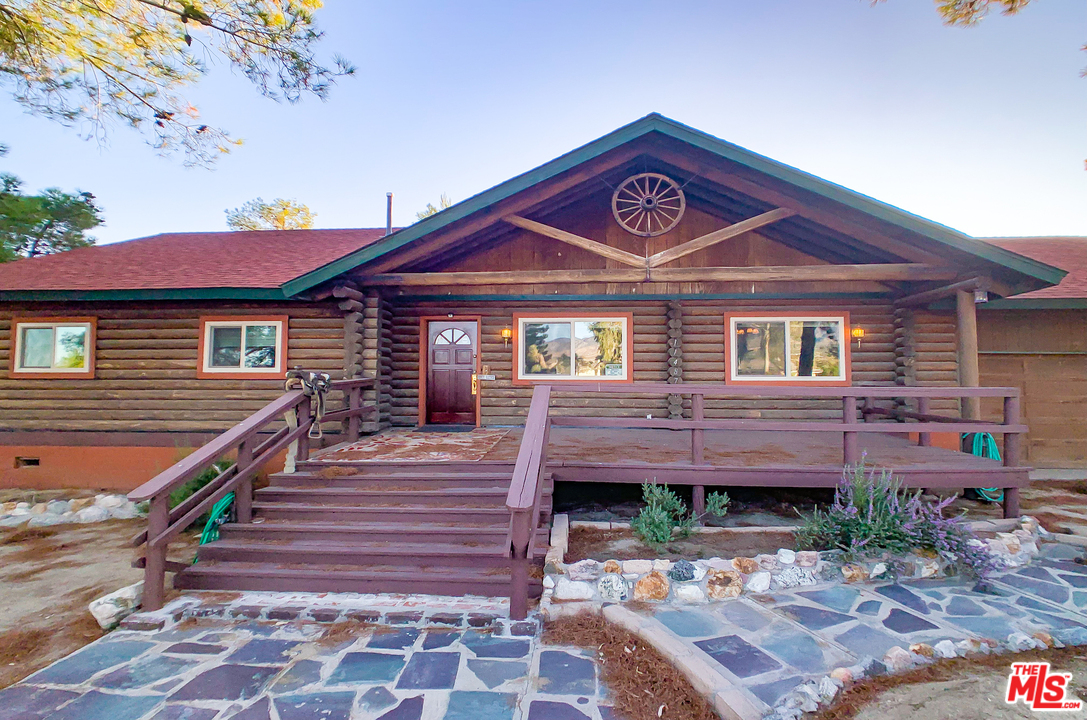 11487 Oasis Road Pinon Hills, CA 92372 - Photo 9 of 28 Gallery Image 9