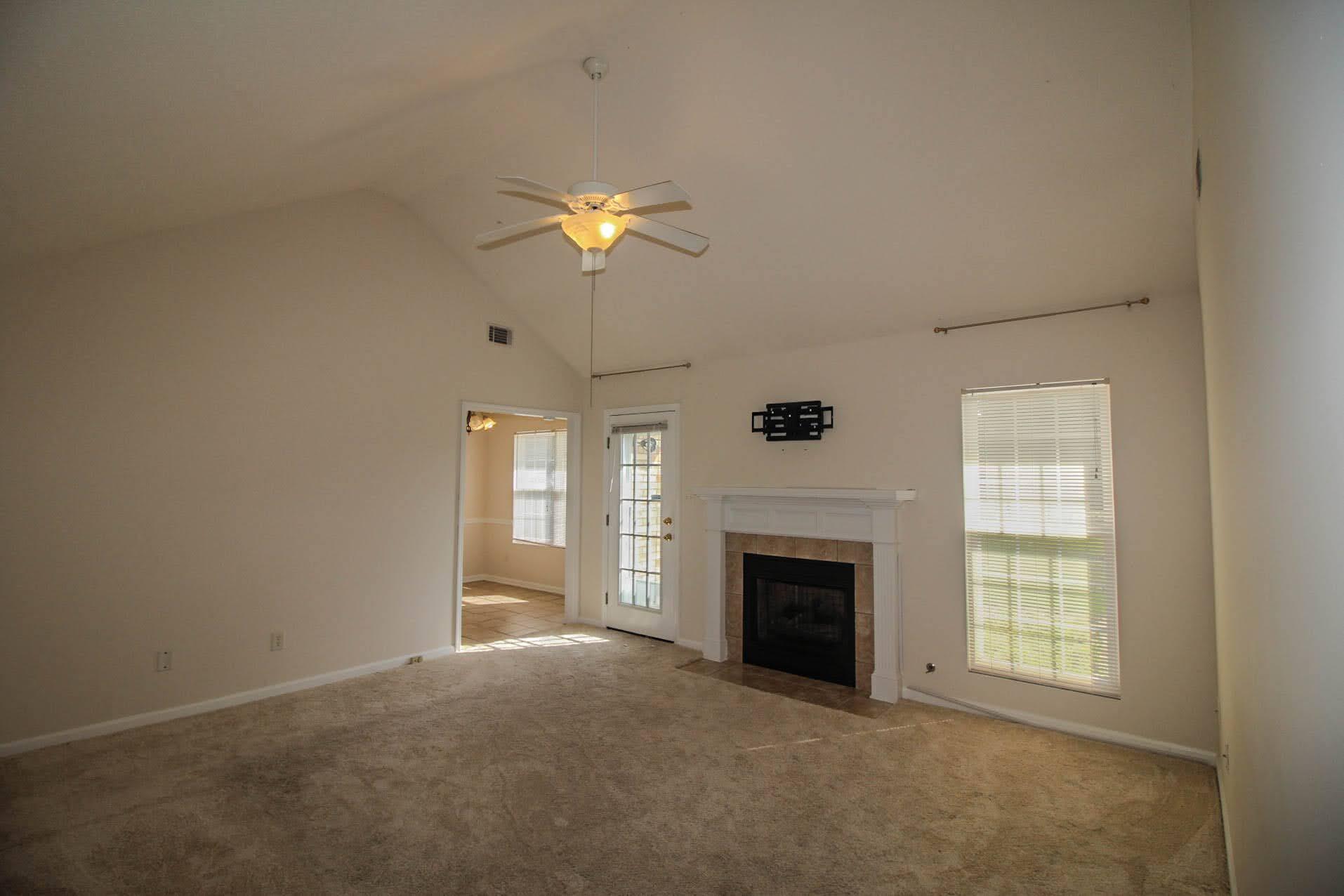 4418 Silverton Road Augusta, GA 30909 - Photo 5 of 39 IMG_0854