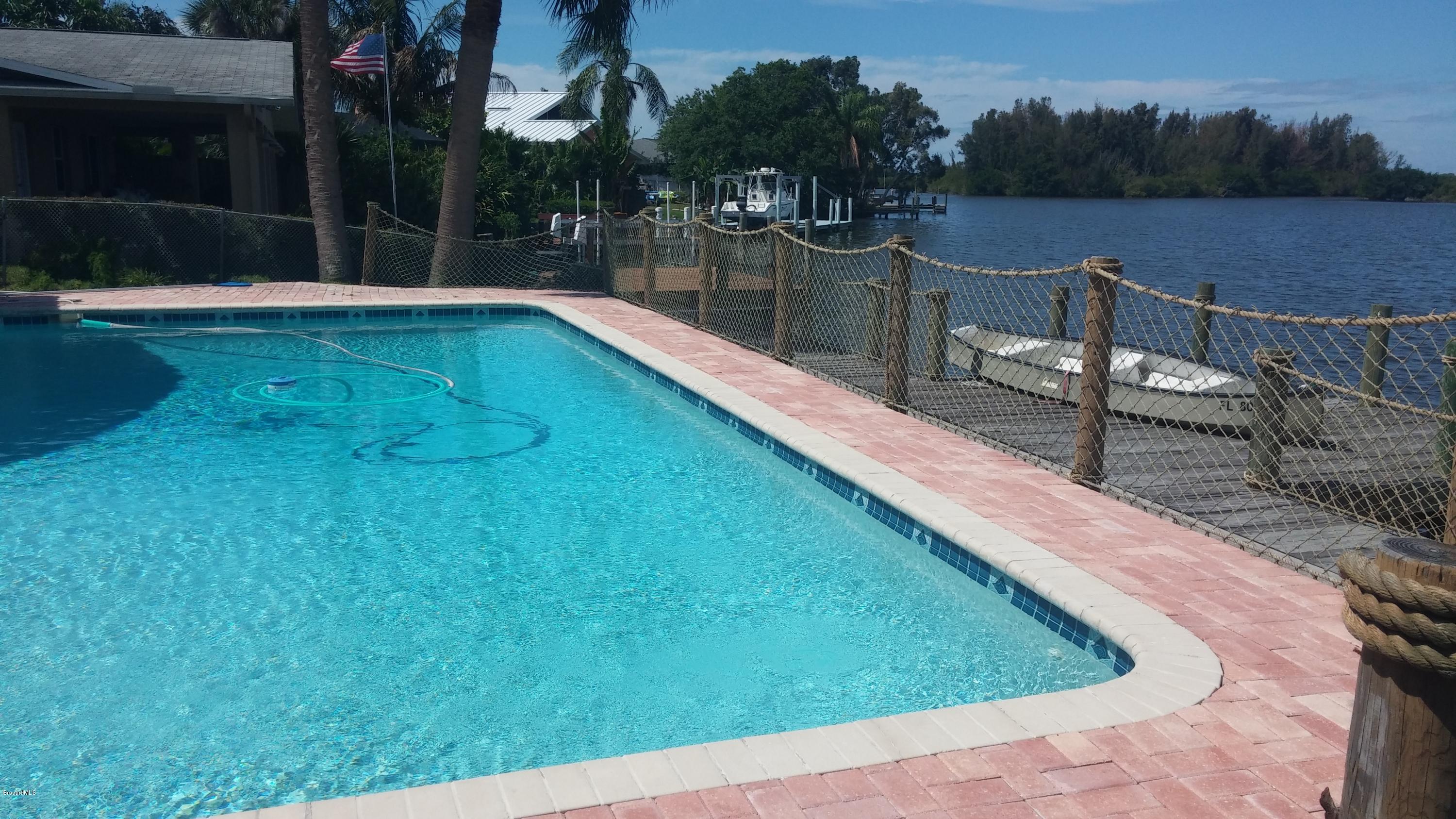 569 Capri Road Cocoa Beach, FL 32931 - Photo 12 of 27 20160519_110836