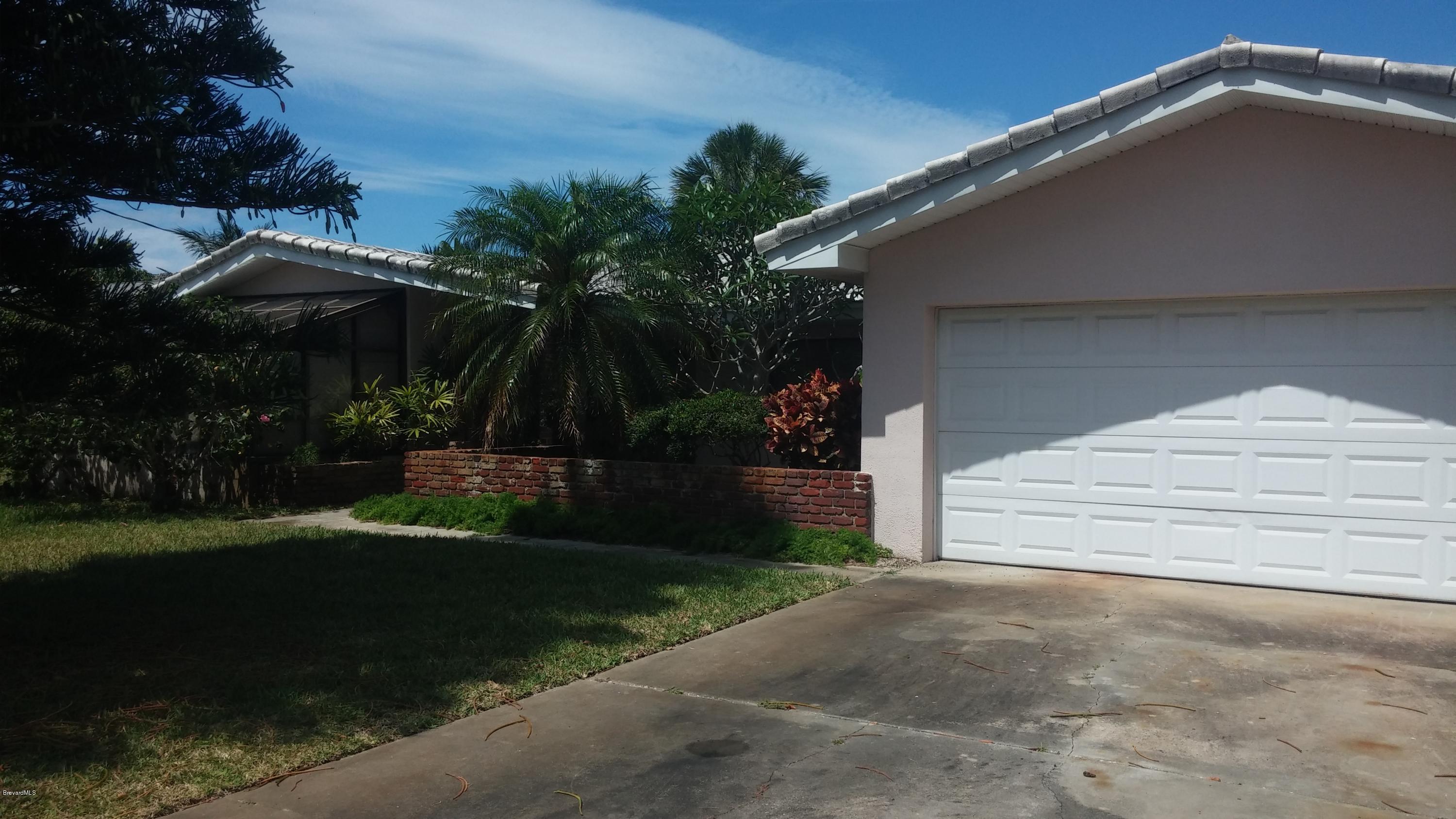 569 Capri Road Cocoa Beach, FL 32931 - Photo 16 of 27 20160519_113737