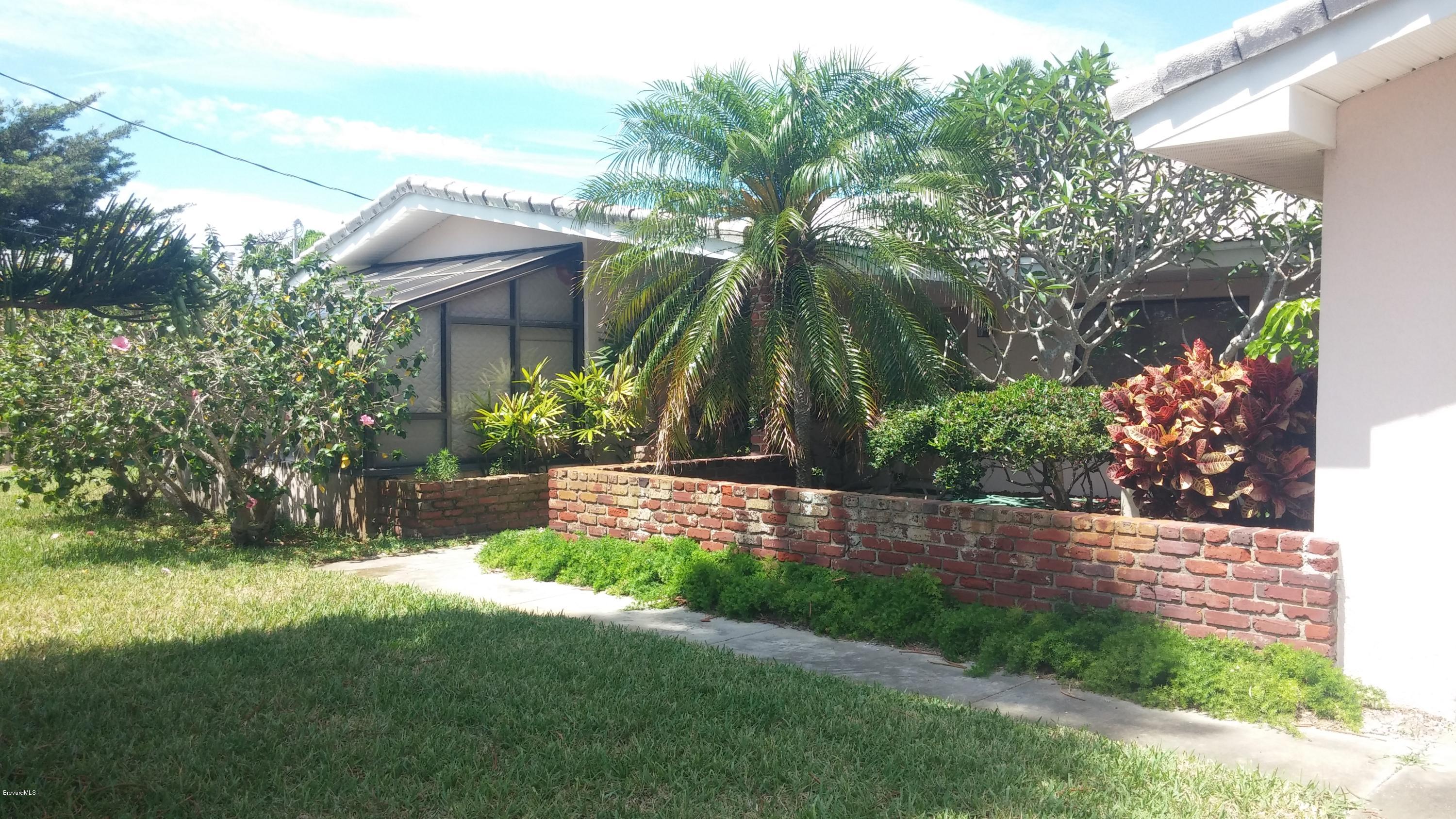 569 Capri Road Cocoa Beach, FL 32931 - Photo 17 of 27 20160519_113745