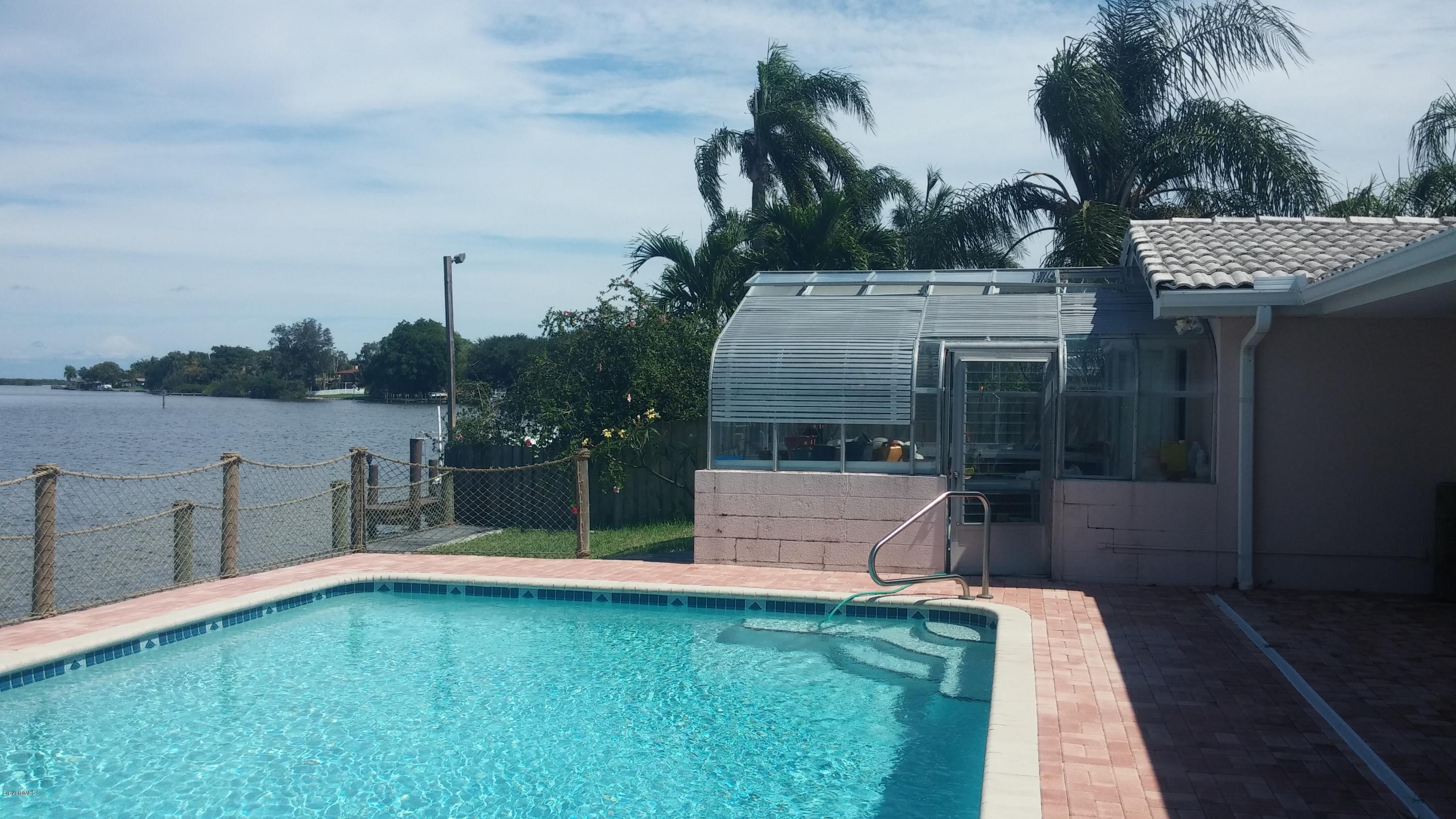 569 Capri Road Cocoa Beach, FL 32931 - Photo 4 of 27 20160519_110621