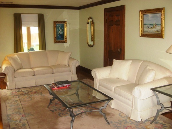 27 Pilgrim Road Belmont, MA 02478 - Photo 4 of 14 Gallery Image 4