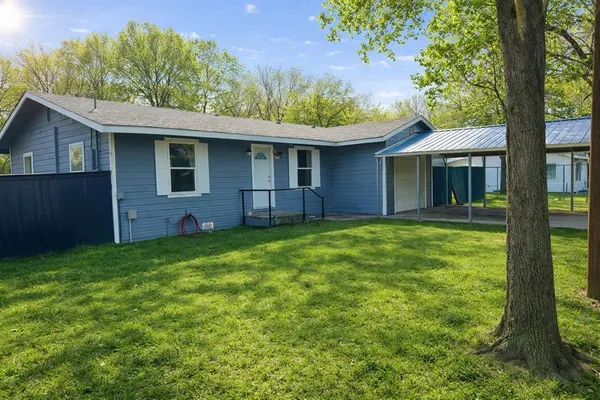 $159,000 | 511 West Redwood Street, Campbell, TX 75422