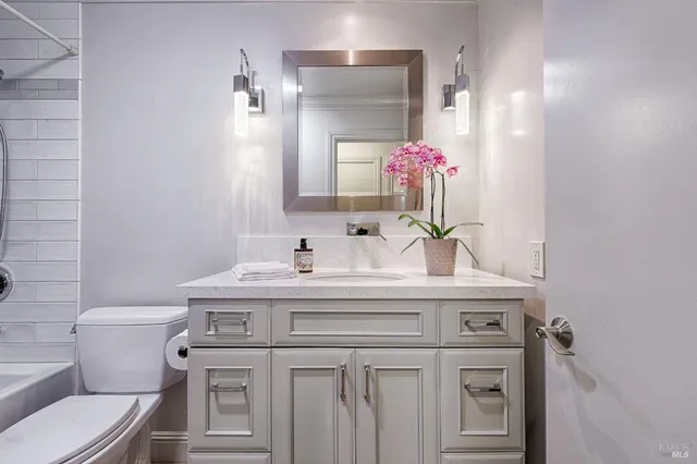 $1,030,000 | 8862 Oak Trail Place, Santa Rosa, CA 95409