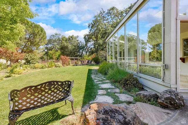 $1,030,000 | 8862 Oak Trail Place, Santa Rosa, CA 95409