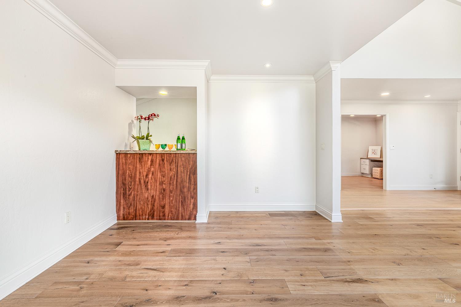 8862 Oak Trail Place Santa Rosa, CA 95409 - Photo 9 of 63