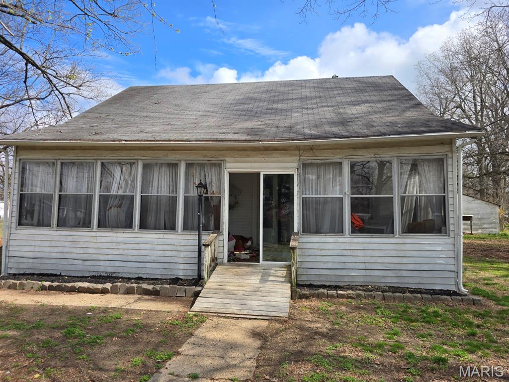 205 Maxine Street East Prairie, MO 63845 - Photo 1 of 12