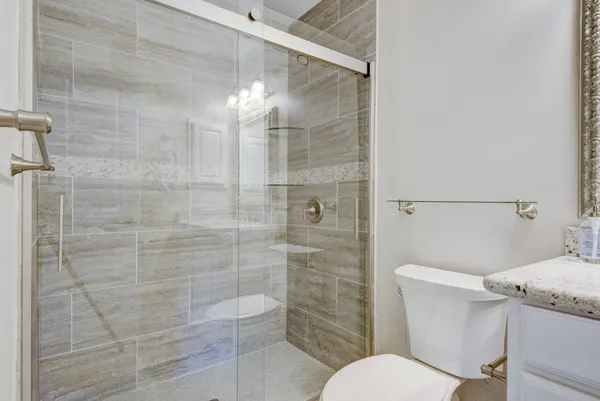 $2,400 | 5869 Valley Forge Drive, Unit 102, Houston, TX 77057