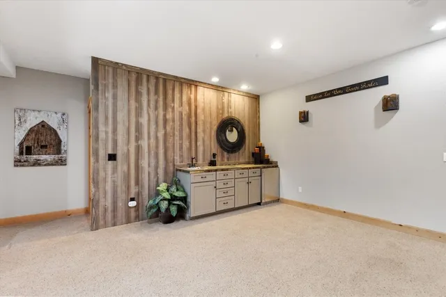 a view of a storage & utility room