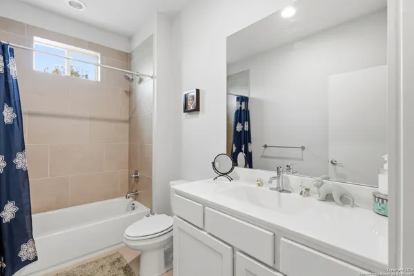 $345,000 | 330 Clay, Unit 27, San Antonio, TX 78204