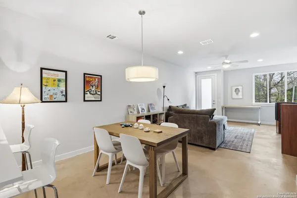 $345,000 | 330 Clay, Unit 27, San Antonio, TX 78204