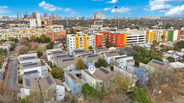 $345,000 | 330 Clay, Unit 27, San Antonio, TX 78204