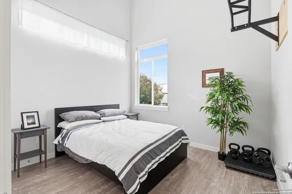$345,000 | 330 Clay, Unit 27, San Antonio, TX 78204