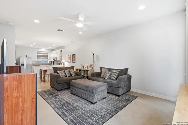 $345,000 | 330 Clay, Unit 27, San Antonio, TX 78204