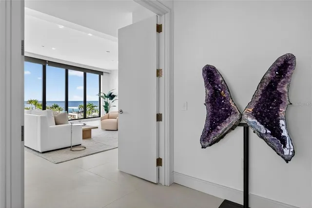 $70,000 | 1591 Gulf Of Mexico Drive, Unit 410, Longboat Key, FL 34228