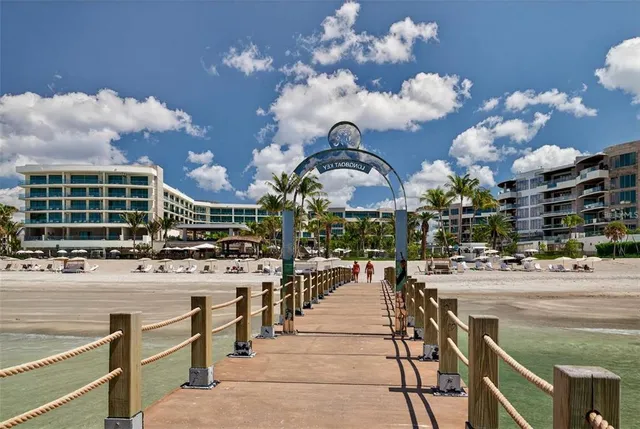 $70,000 | 1591 Gulf Of Mexico Drive, Unit 410, Longboat Key, FL 34228