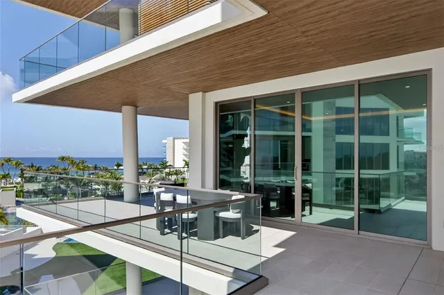 $70,000 | 1591 Gulf Of Mexico Drive, Unit 410, Longboat Key, FL 34228